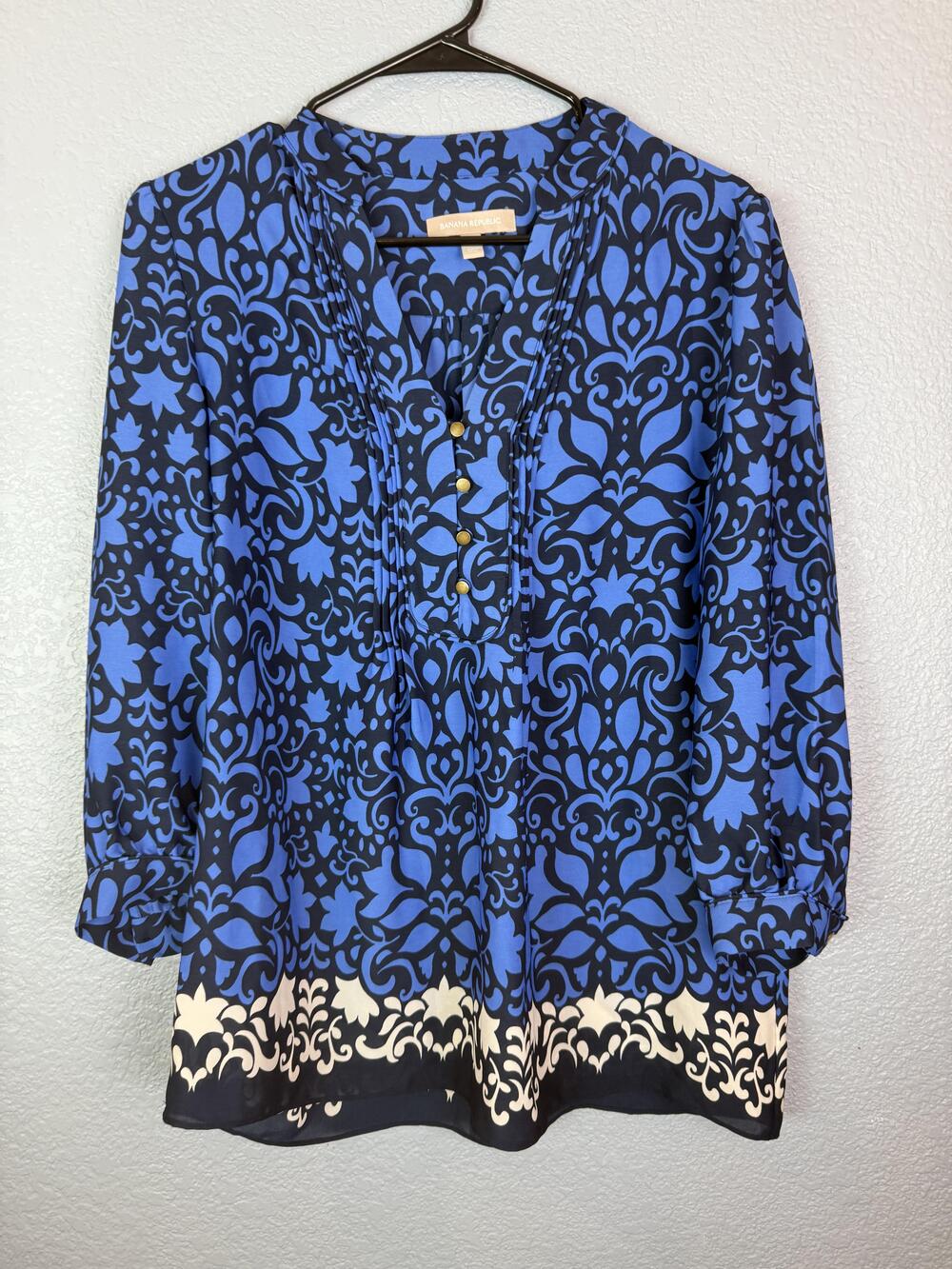Banana Republic Blouse Womens Medium Blue Black Floral Long Sleeve Button Top
